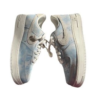 Nike White and Blue Sneakers